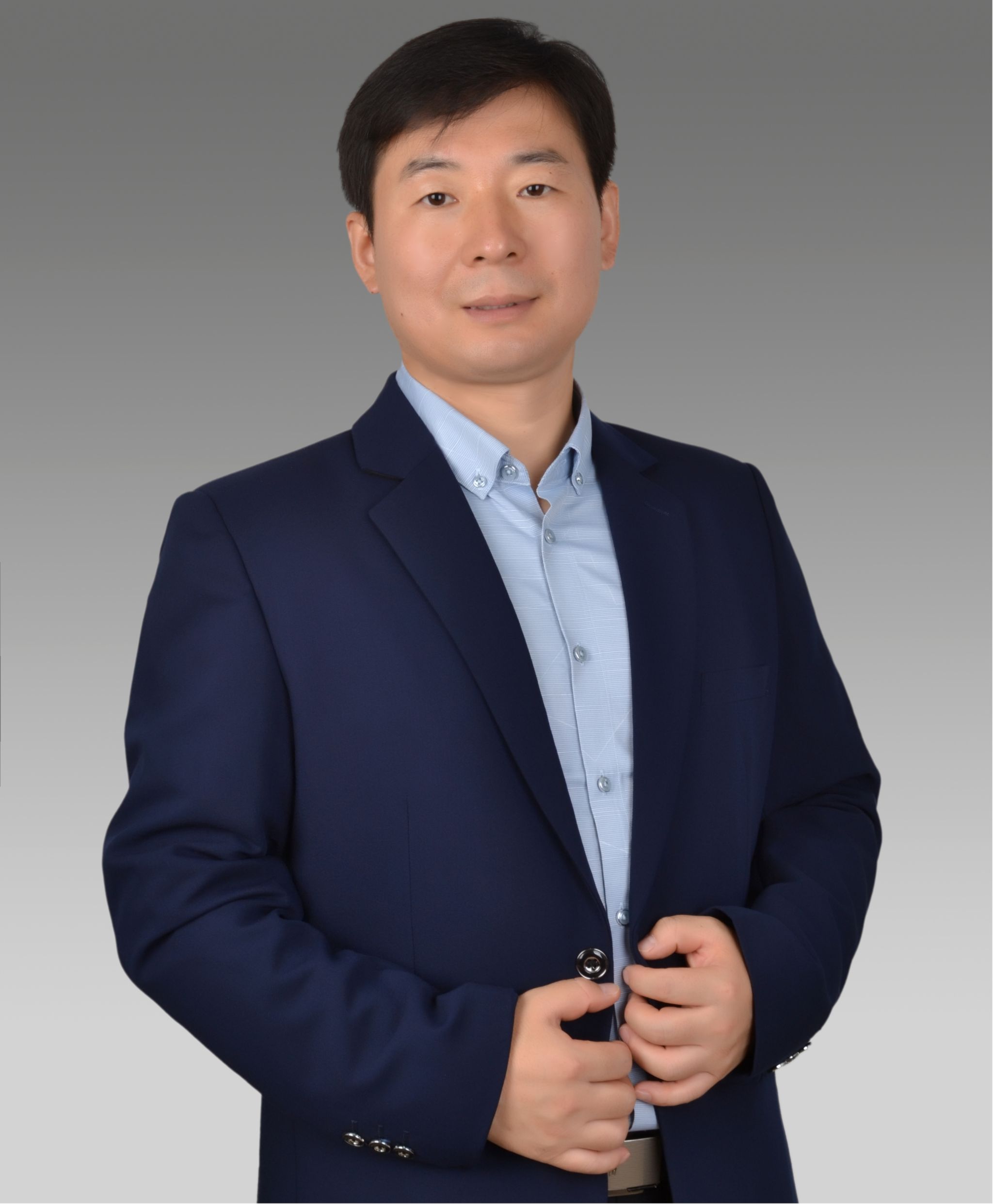 吴忠铁 教授 系主任